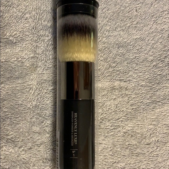 📣It Cosmetics Heavenly Luxe No1 - Picture 2 of 2